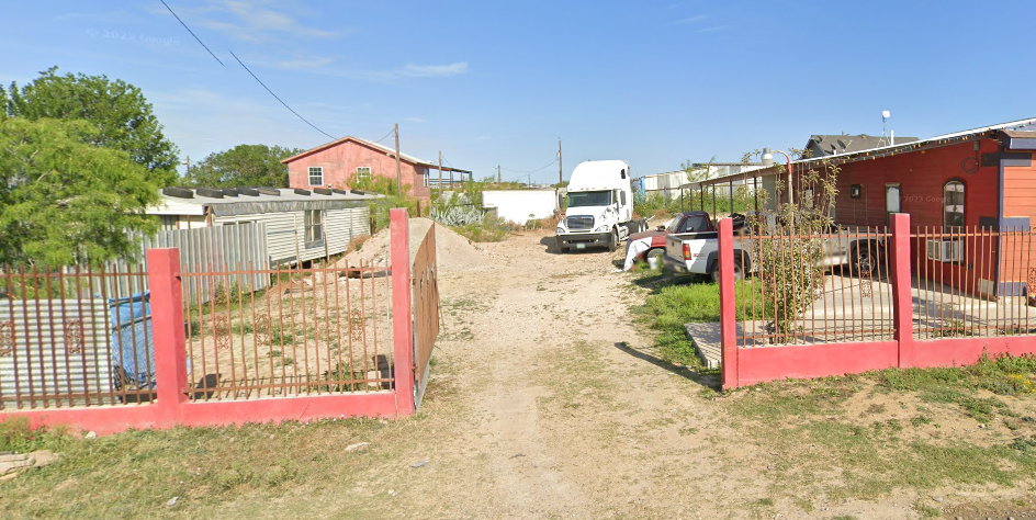 número de teléfono de yonkes en laredo texas